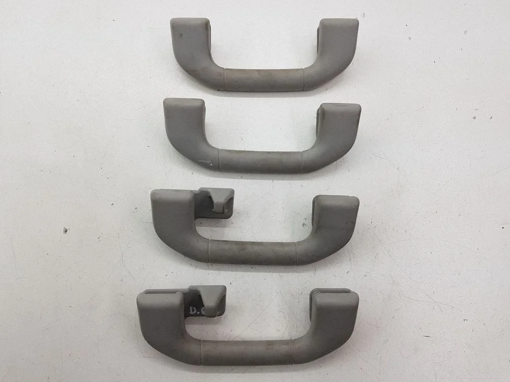 Front interior roof grab handle A2048100051