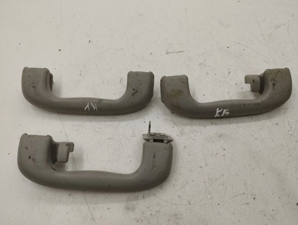 Front interior roof grab handle 5354925