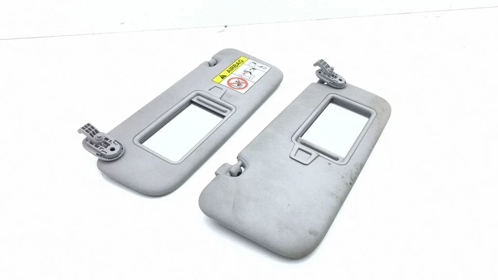 Sun visor