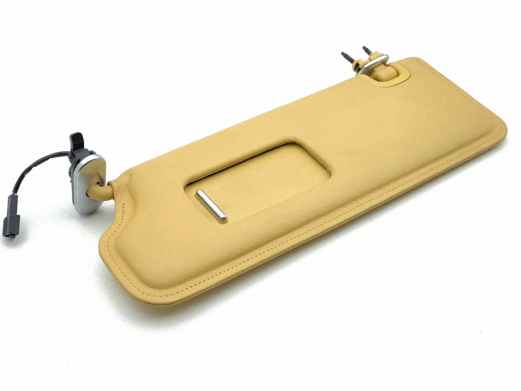 Sun visor – left