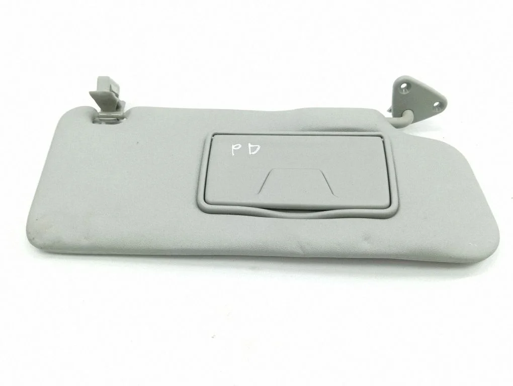 Sun visor – right
