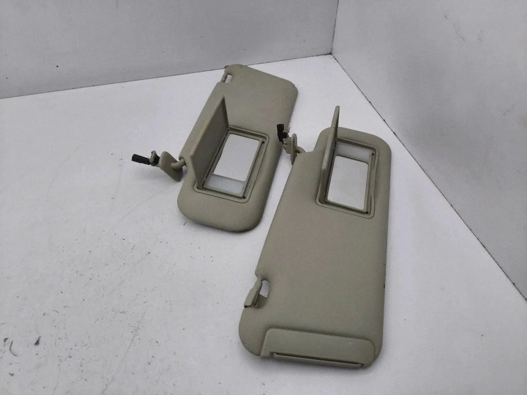 Sun visor