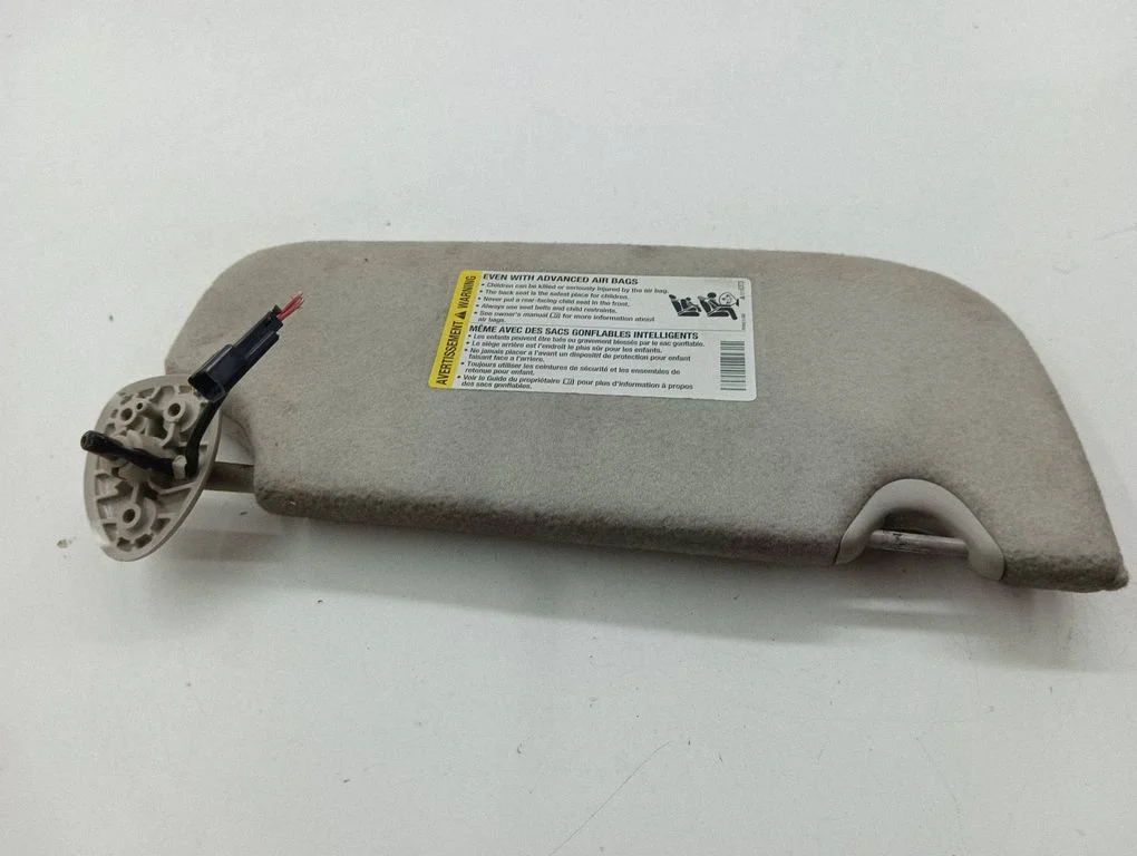 Sun visor – left