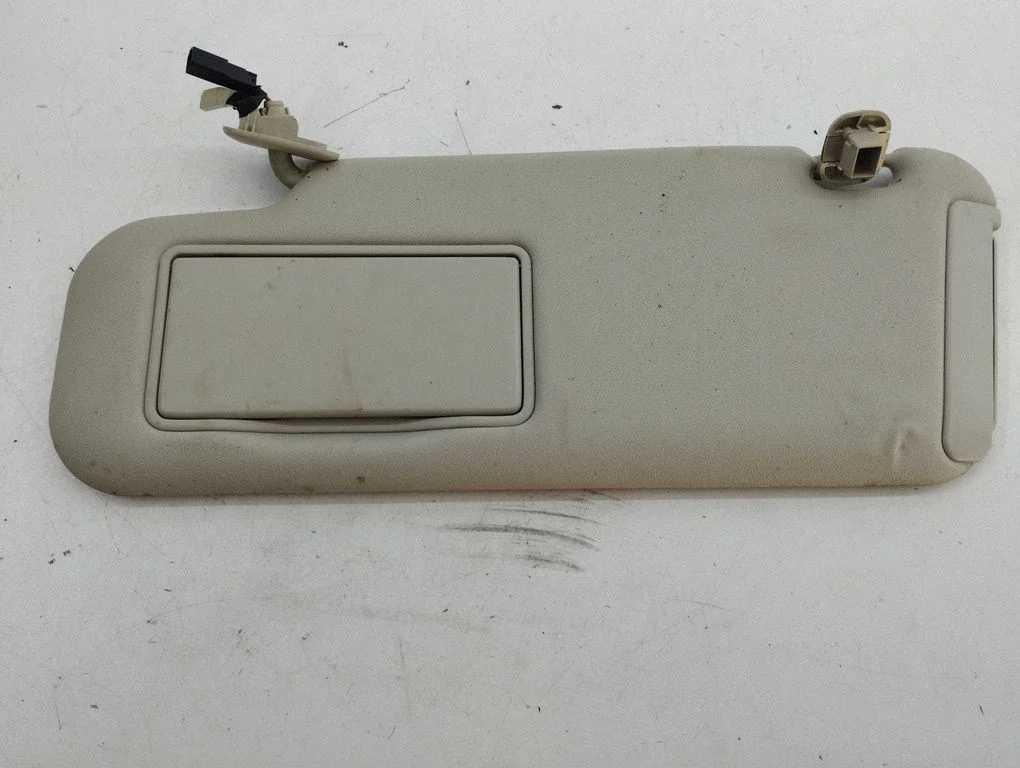 Sun visor – left