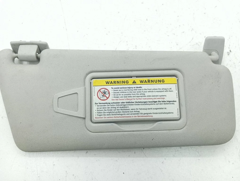 Sun visor – right