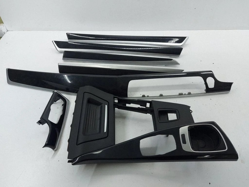 Boczki drzwi (komplet) – BMW Seria 5 F10 F11 (2009-2016)