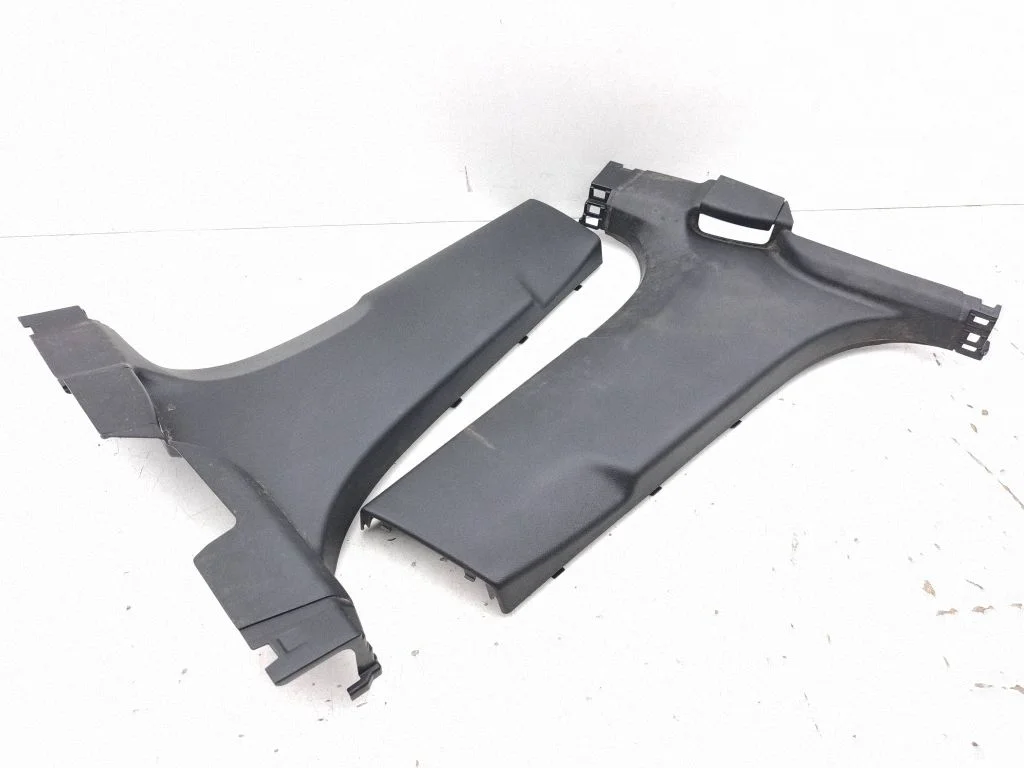 (B) piilari kate (alumine) – Nissan Qashqai J12 (2021-)