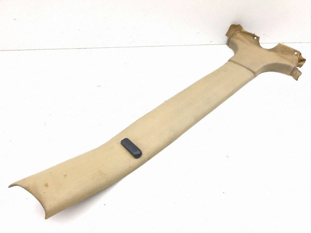(B) pillar trim (bottom) – Rolls-Royce Silver Spur (1980-1998), left