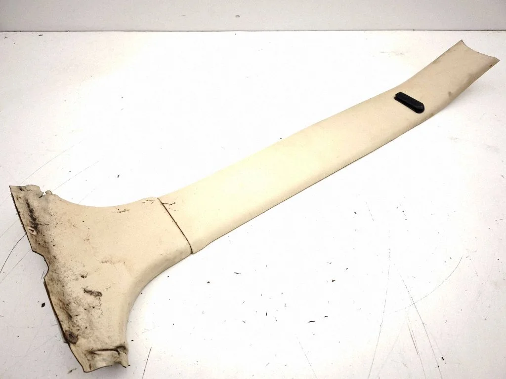 (B) pillar trim (bottom) – Rolls-Royce Silver Spur (1980-1998), right