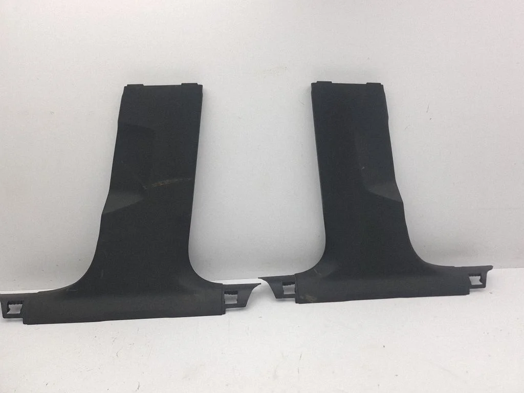 (B) pillar trim (bottom) 8W0867240A