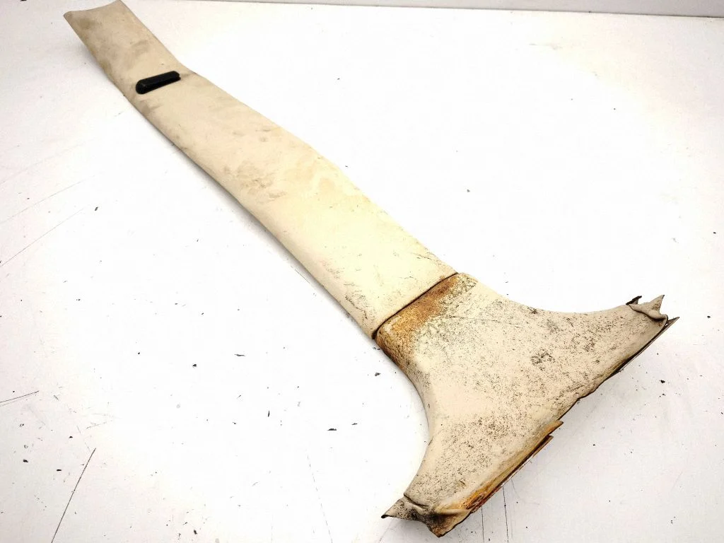 (B) pillar trim (bottom) – Rolls-Royce Silver Spur (1980-1998), left