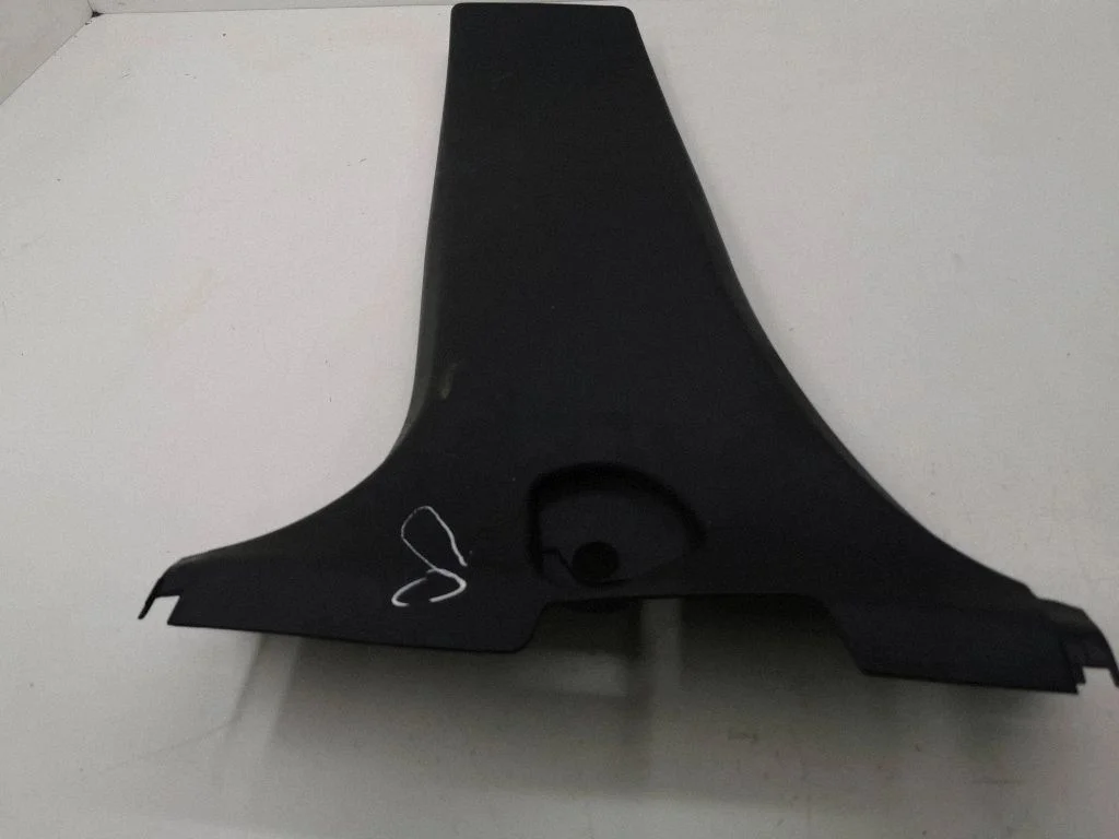 (B) pillar trim (bottom) – Toyota C-HR I (2016-2023)