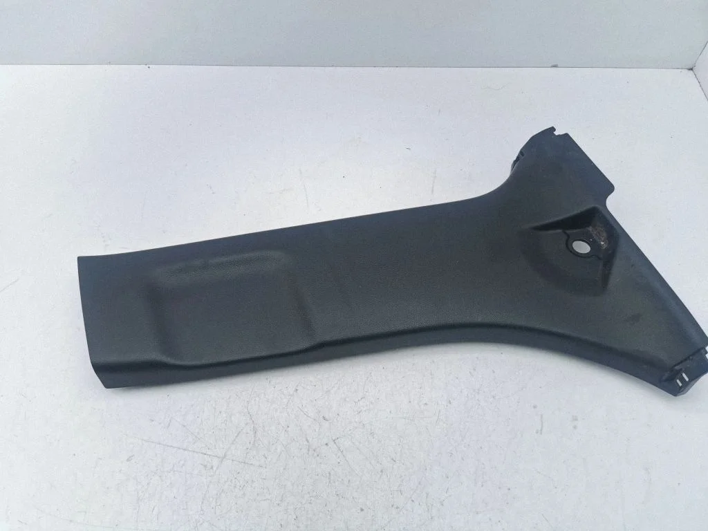 (B) pillar trim (bottom) – Toyota RAV 4 (XA50) (2018-)