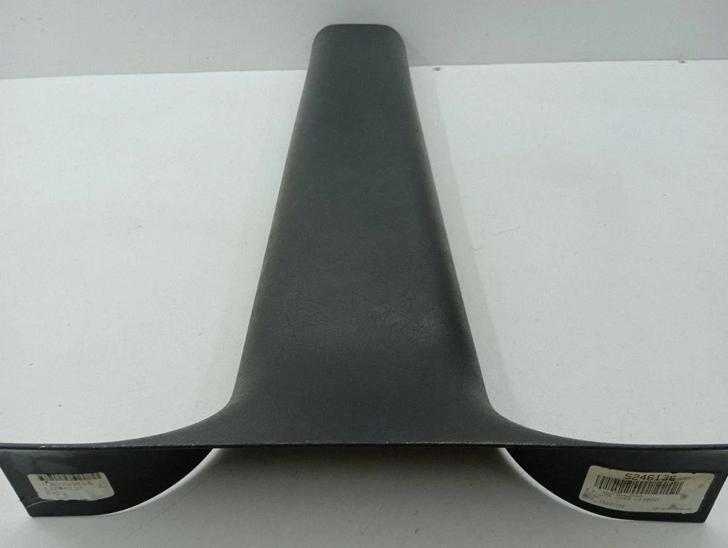 (B) pillar trim (bottom) 15246139