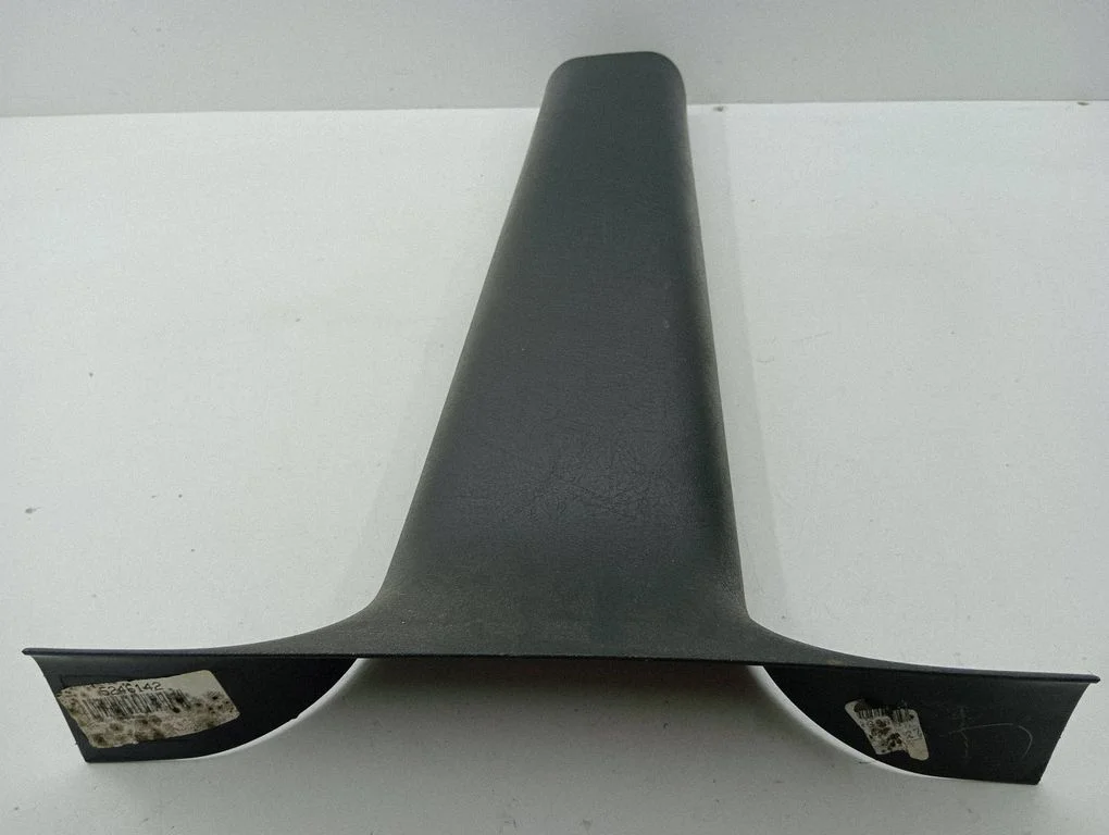 (B) pillar trim (bottom) 15246142