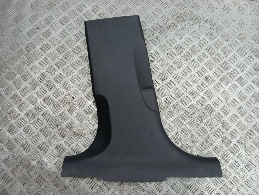 (B) pillar trim (bottom) 4G8867239B
