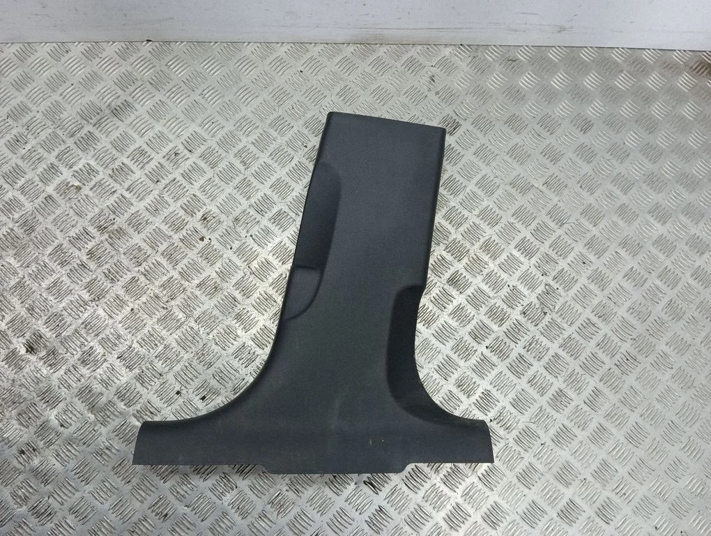 (B) pillar trim (bottom) 4G8867240B