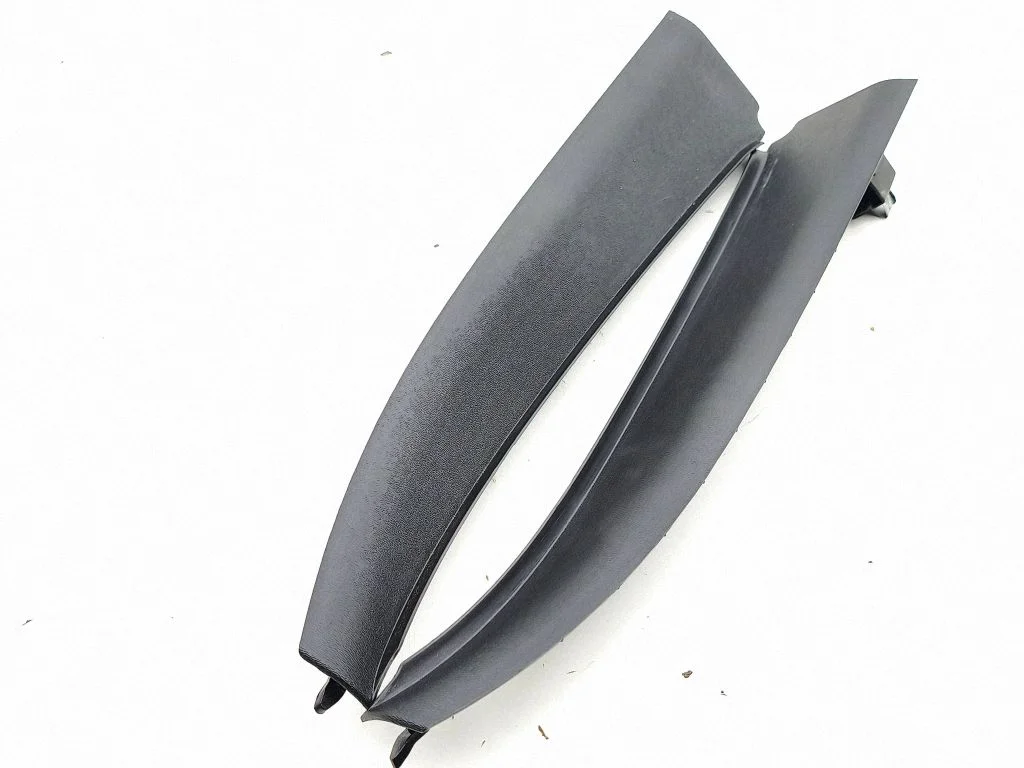 (A) pillar trim – Volvo S90, V90 (2016-)