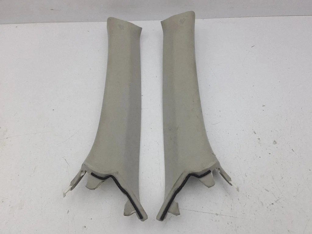 (A) piilari kate – Lexus IS III XE30 (2013-2020)