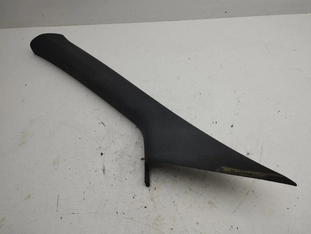 (A) piilari kate – Mercedes-Benz B-klass W246 W242 (2011-2017)