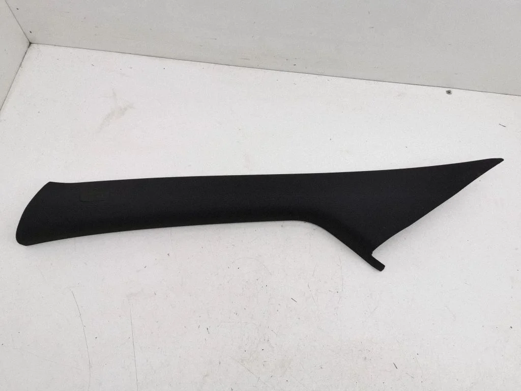 (A) piilari kate – Mercedes-Benz B-klass W246 W242 (2011-2017)