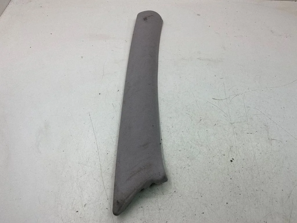 (A) pillar trim 6528