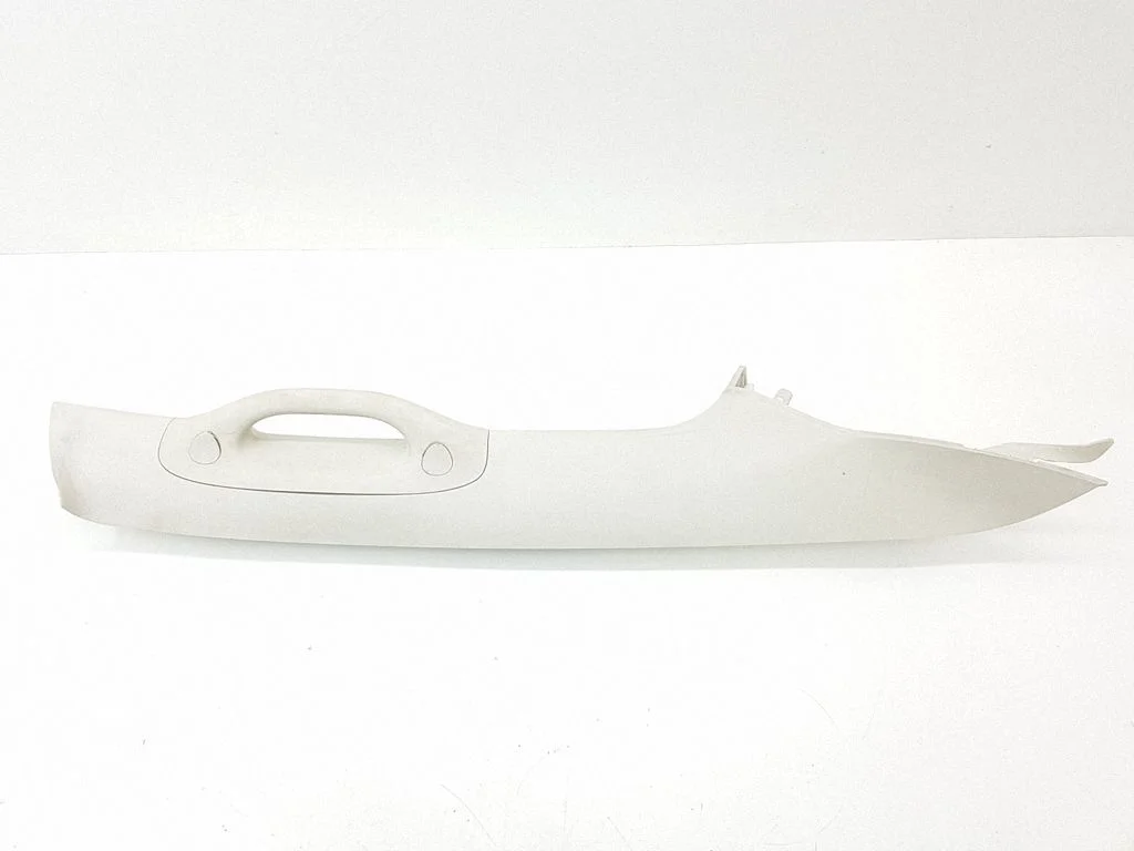 (A) pillar trim – Chrysler Voyager (2008-2016)