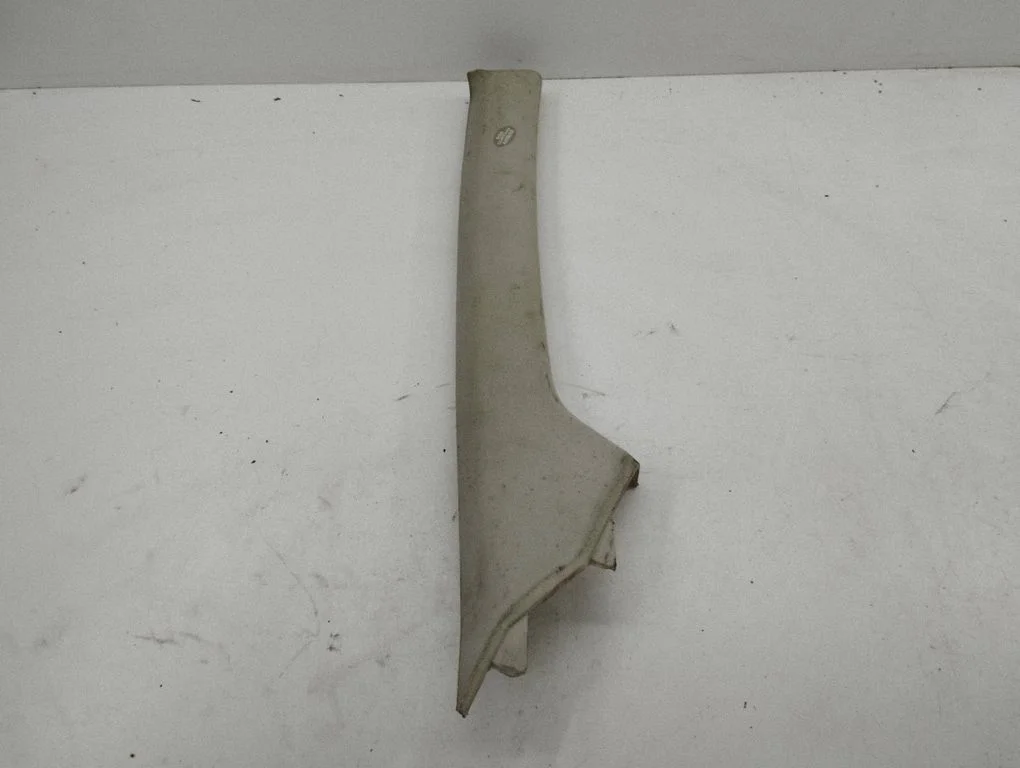 (A) statņa apdare – Toyota Corolla Verso AR10 (2004-2009)