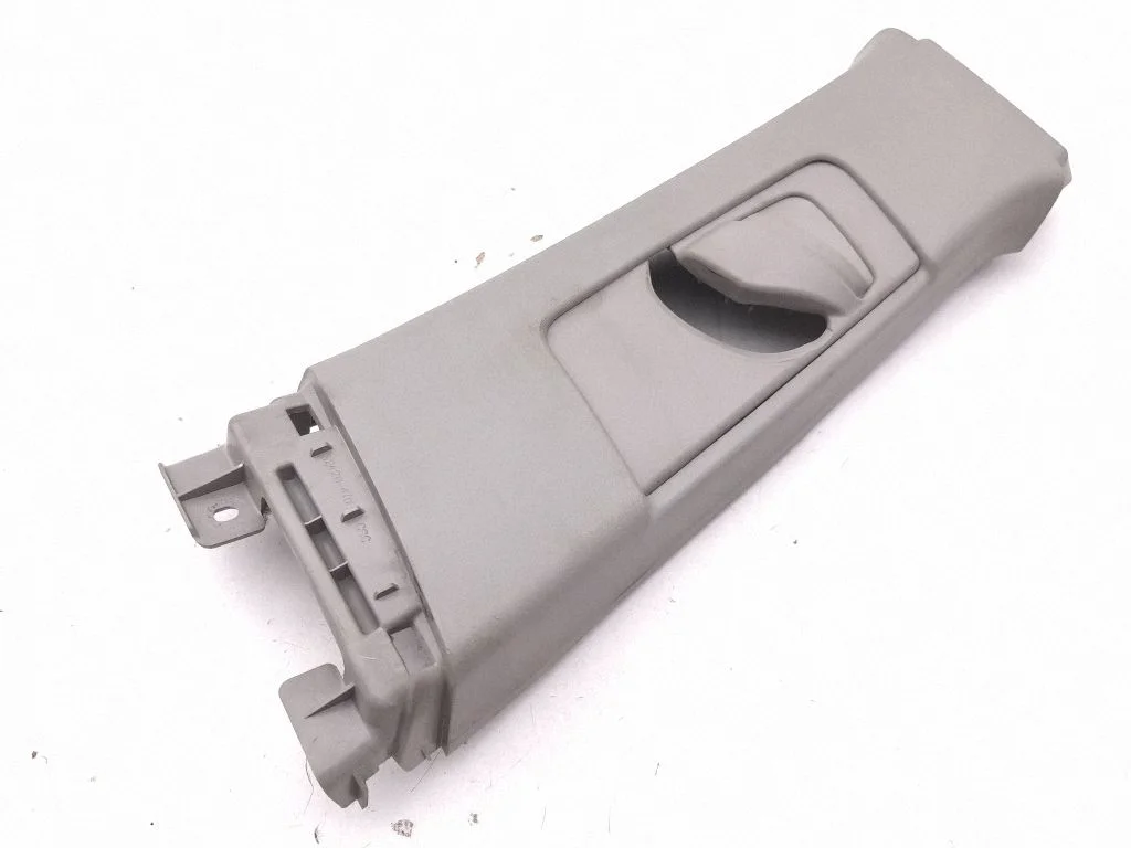 (B) pillar trim (top) 6242047081