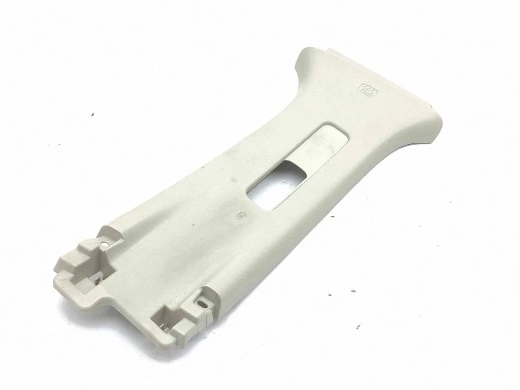 (B) statņa apdare (augšējā) KB7W68190