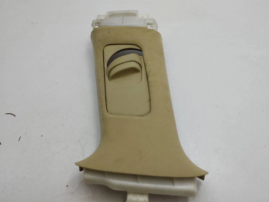(B) pillar trim (top) 7313653010