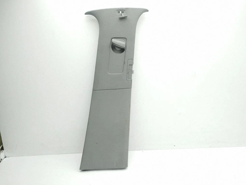 (B) pillar trim (top) 7L5867240R