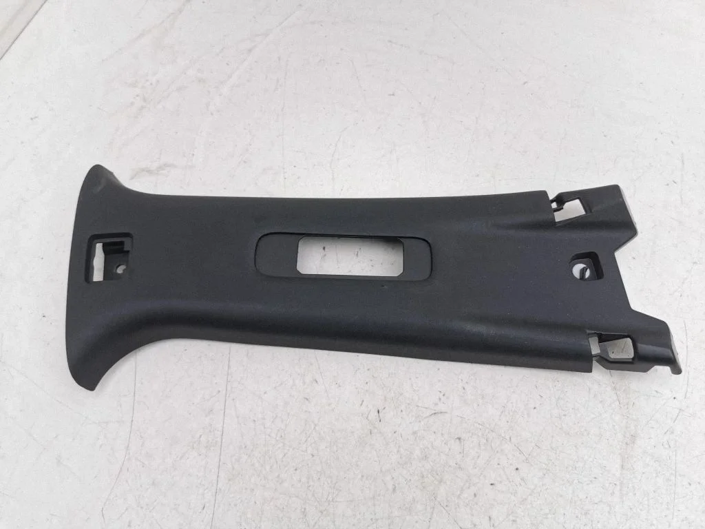 (B) pillar trim (top) 769136PAOA