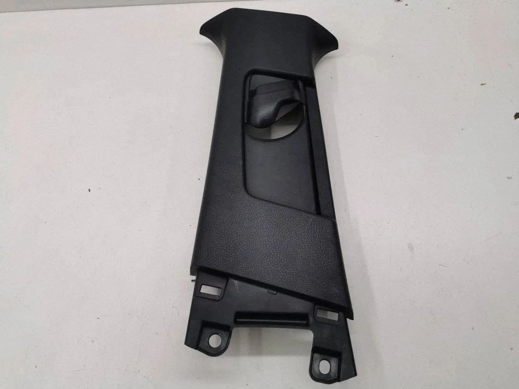 (B) pillar trim (top) – Toyota C-HR I (2016-2023)