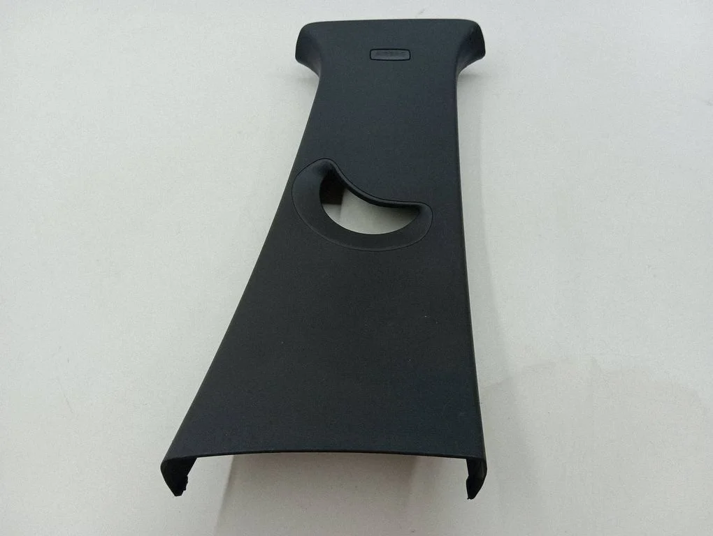(B) pillar trim (top) 6F9867244