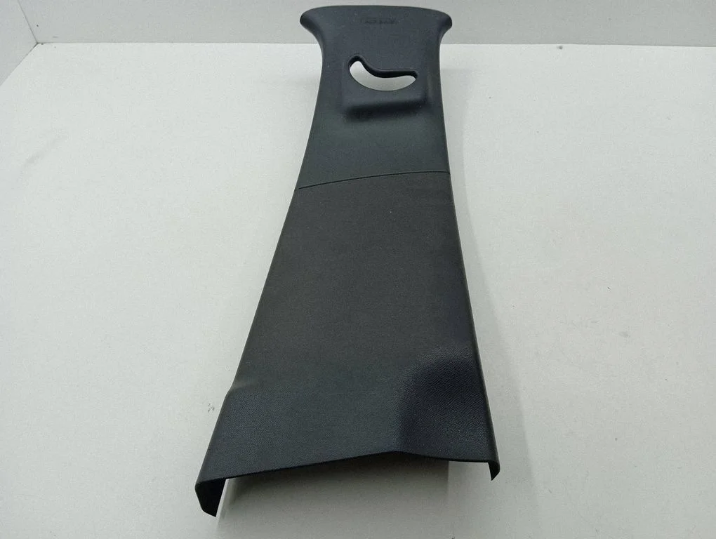 (B) pillar trim (top) 9834916380