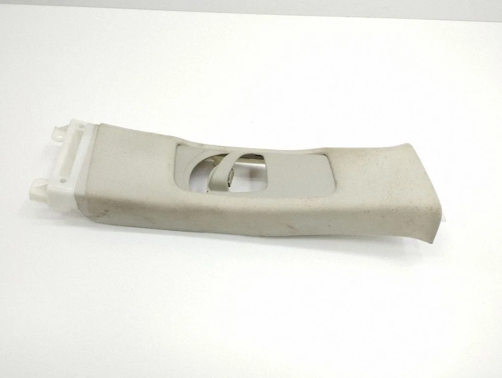 (B) pillar trim (top) – Toyota Corolla Verso AR10 (2004-2009)