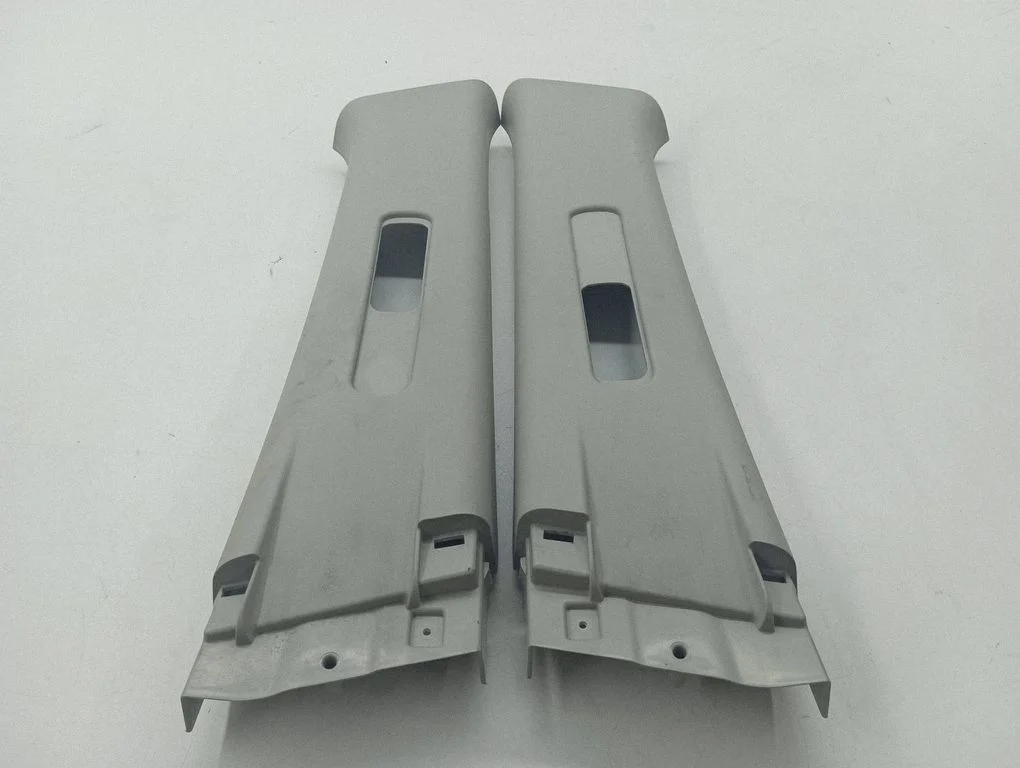 (B) pillar trim (top) A046928