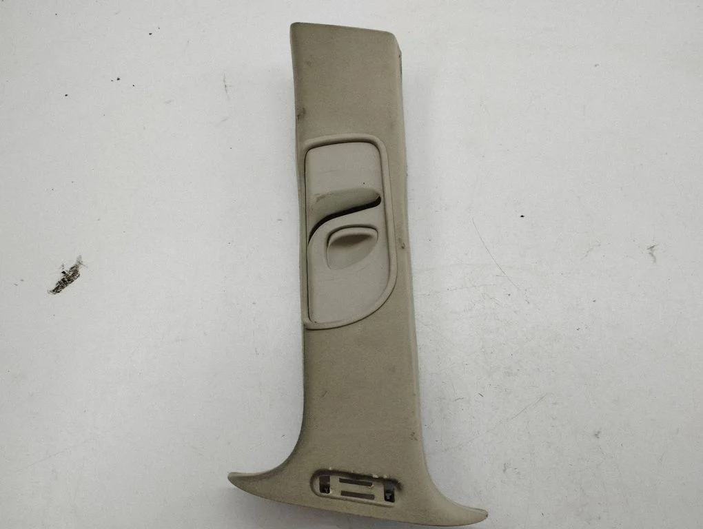 (B) pillar trim (top) 1310327