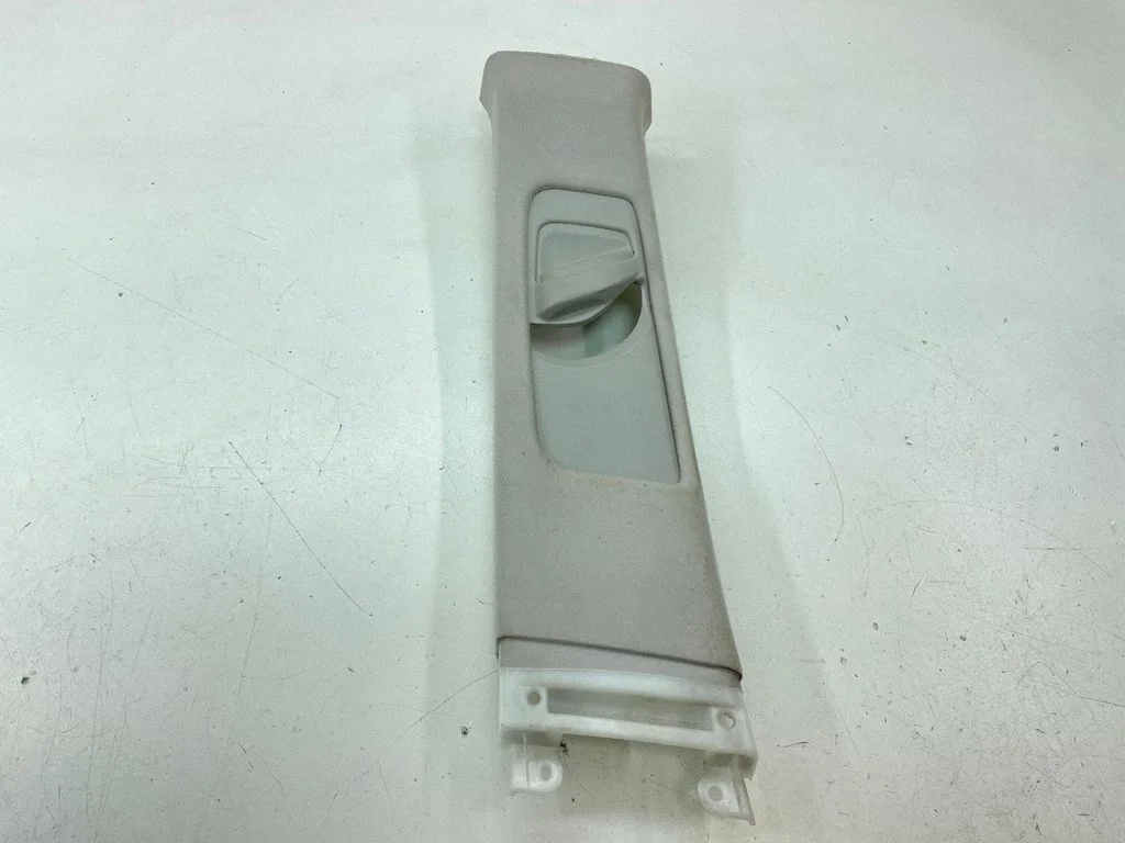 (B) pillar trim (top) – Toyota Corolla Verso AR10 (2004-2009)