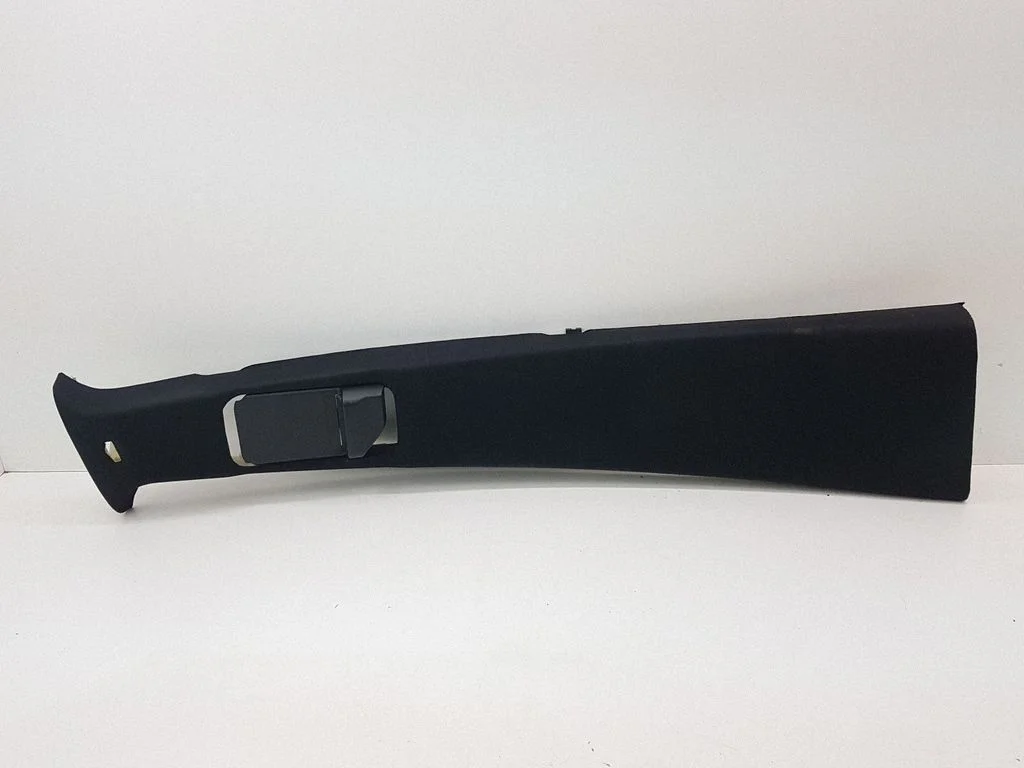 (B) piilari kate (ülemine) – Mercedes-Benz ML-klass W164 (2005-2011)