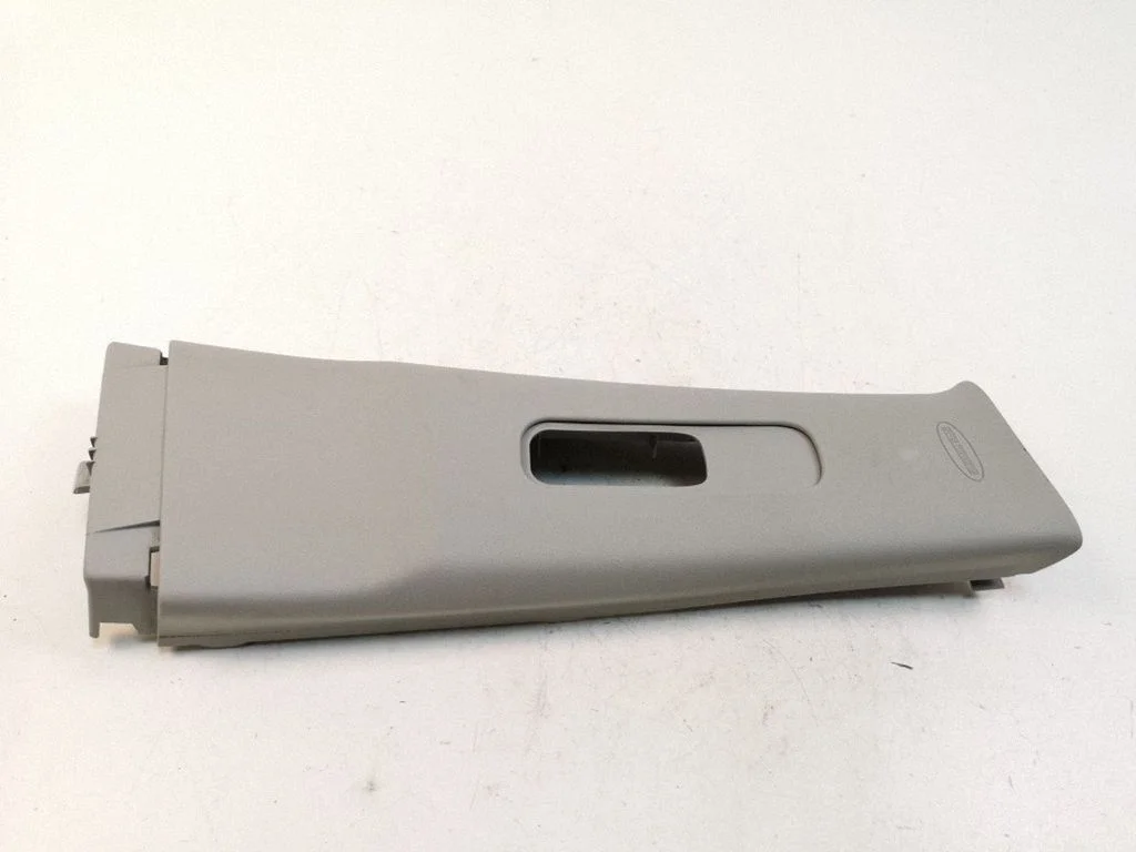 (B) pillar trim (top) 7626065J00