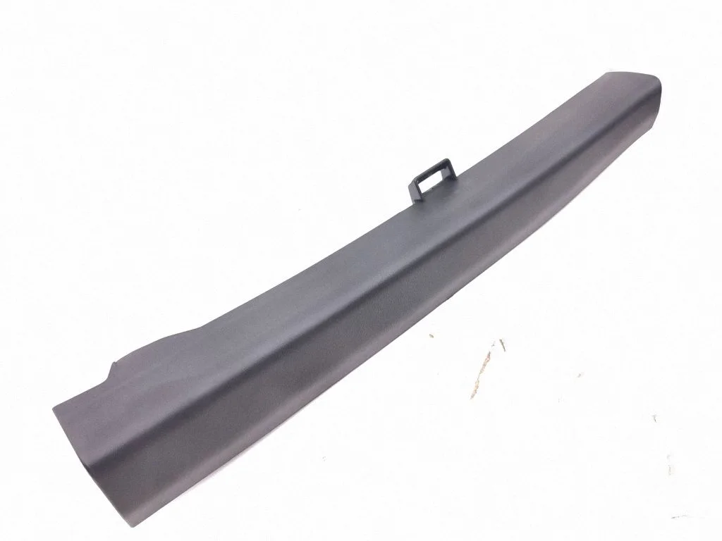 (C) pillar trim – Volvo S90, V90 (2016-)