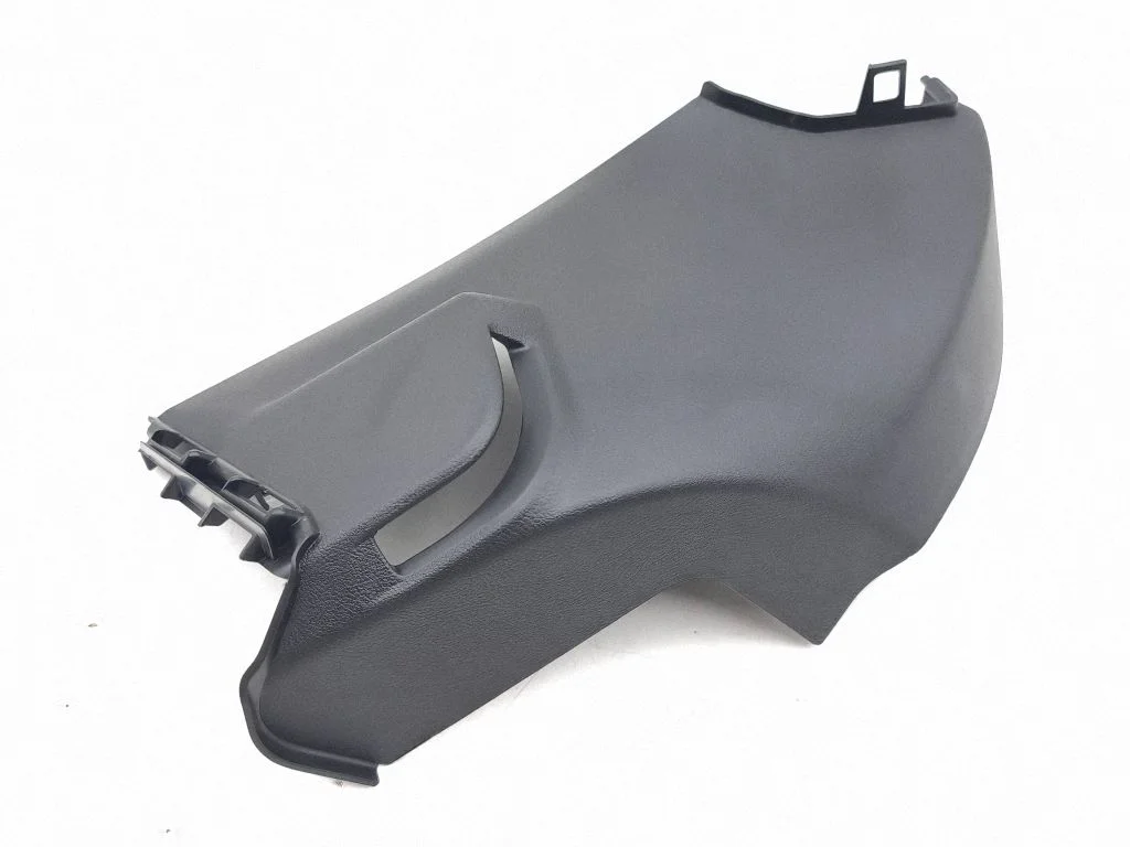 (C) pillar trim – BMW i4 (2021-)