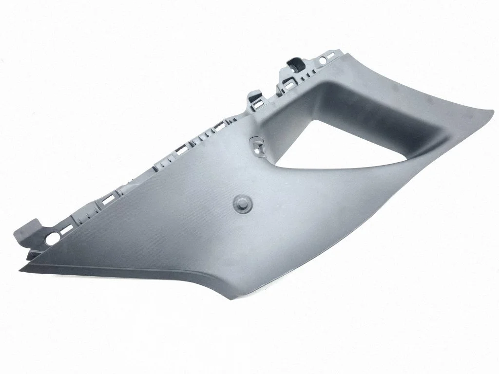 (C) pillar trim LV4BS31148A
