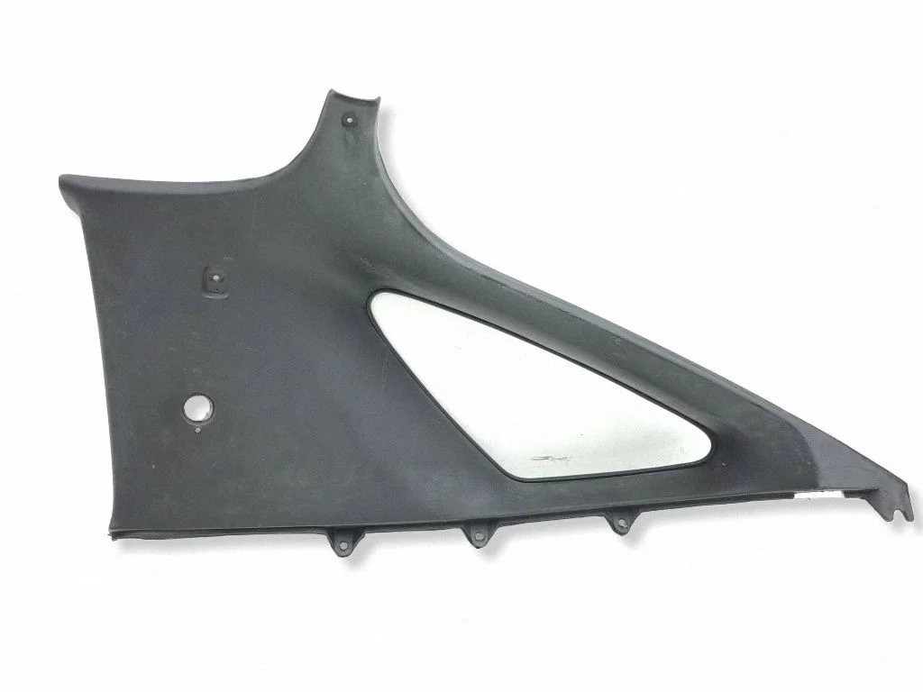 (C) pillar trim MB877294