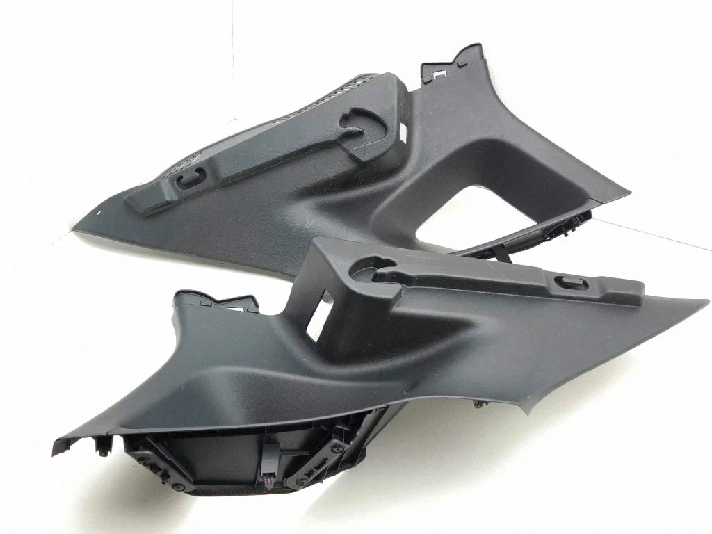 (C) piilari kate – Nissan Qashqai (2016-2021)