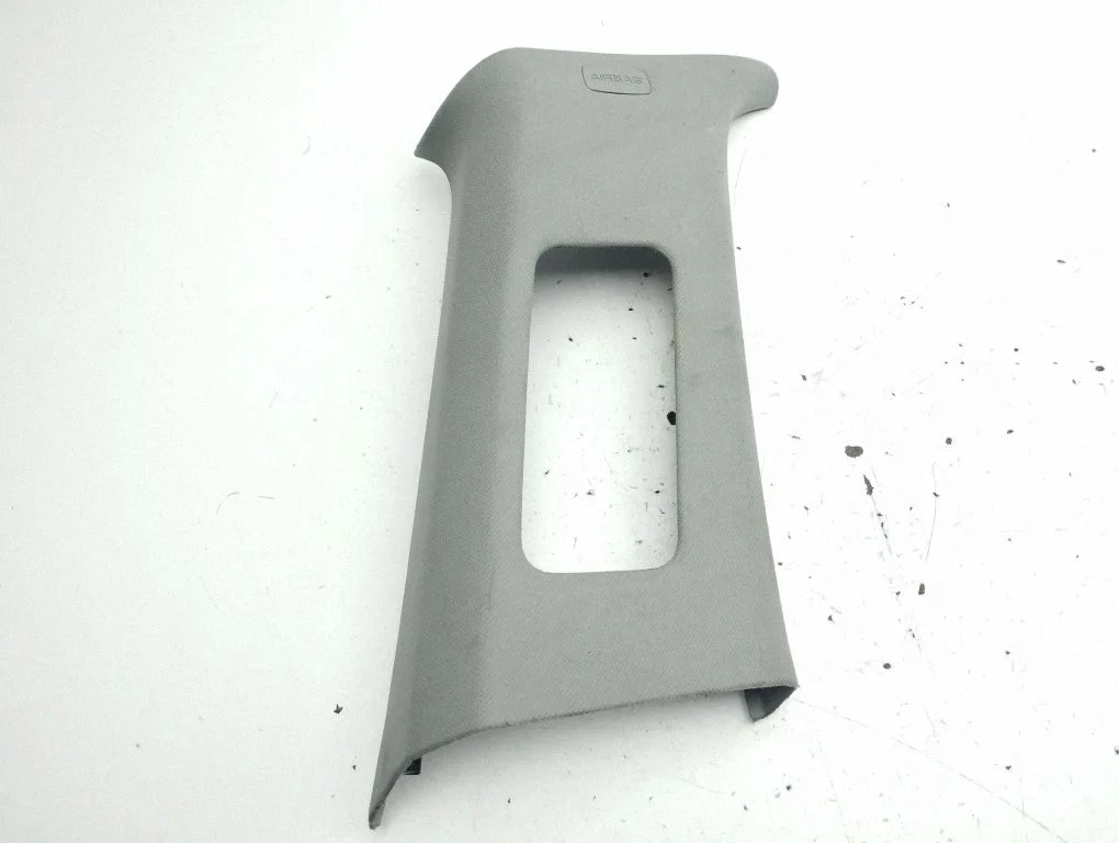 (C) pillar trim 7L5867241