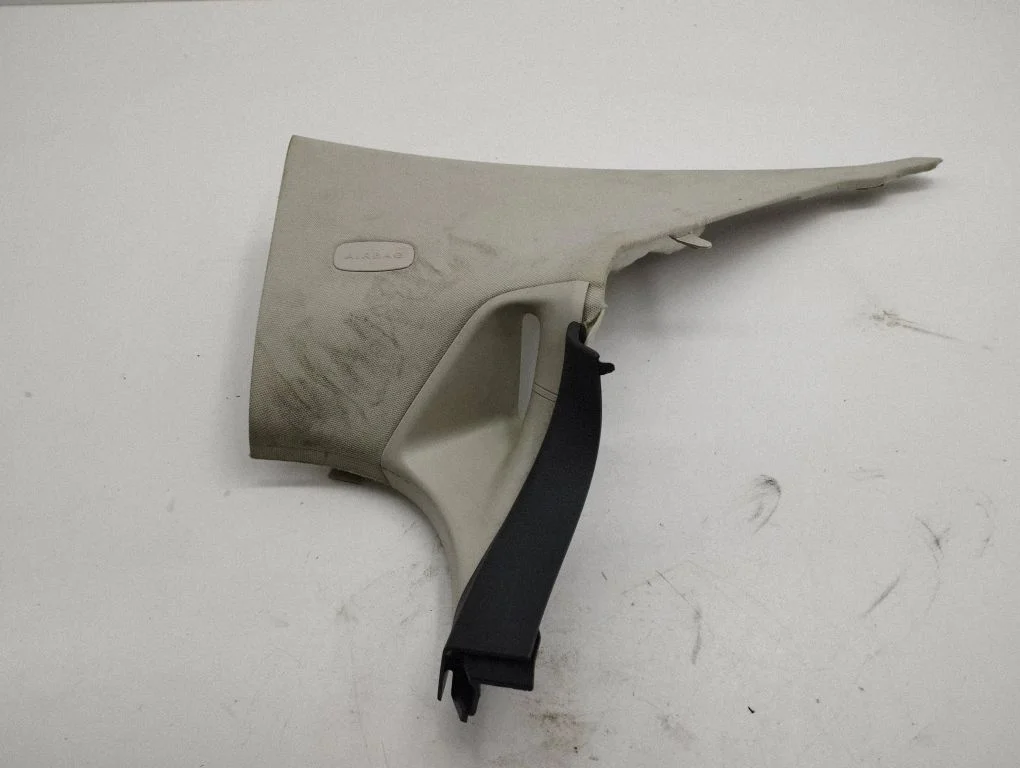 (C) pillar trim A2136901025