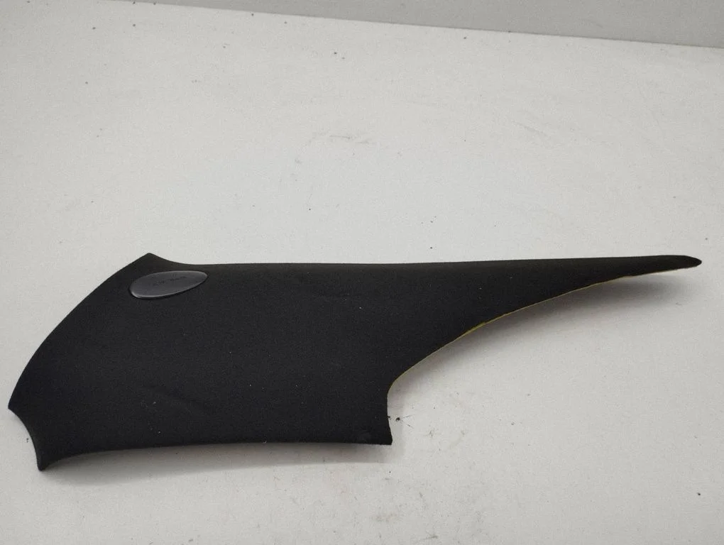 (C) pillar trim 67201900